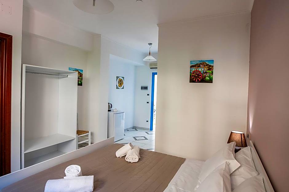 Ada Hotel