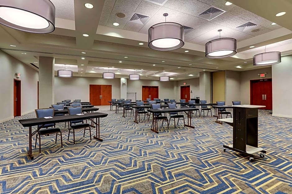 Drury Inn & Suites Arnold