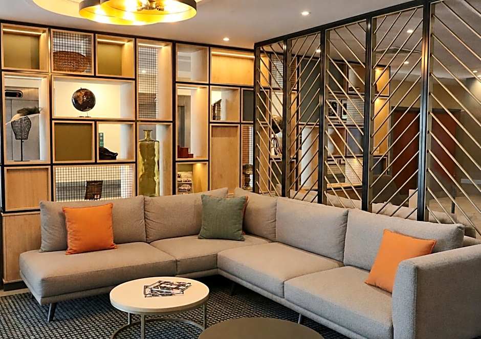 Holiday Inn London Luton North by IHG