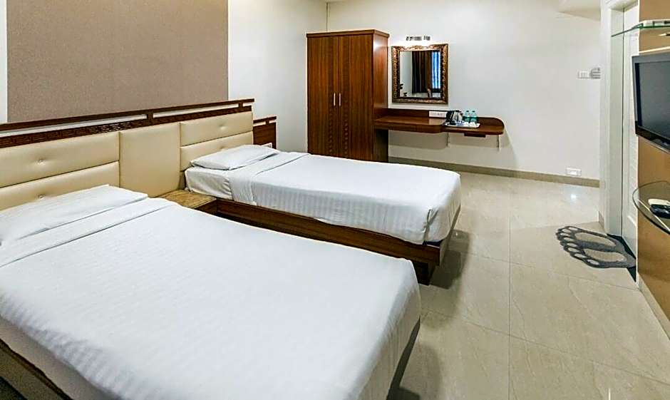 Hotel Seven Heaven