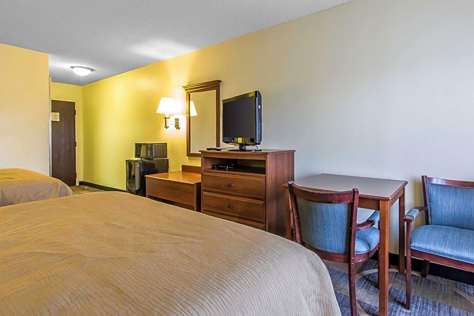 Quality Inn & Suites Memphis East