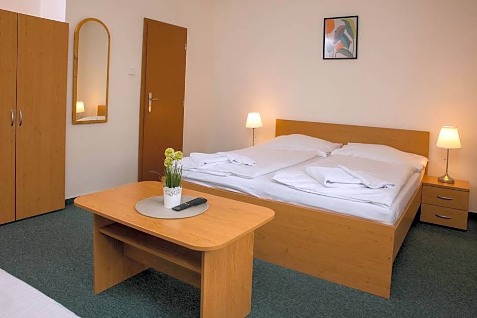 Hotel Kanarek