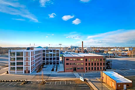 SpringHill Suites by Marriott High Point Downtown
