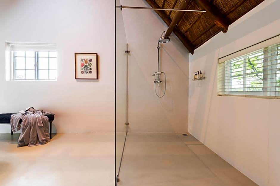 Hunters Country House