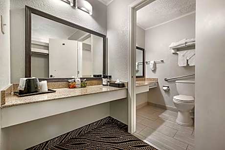 Accessible - 2 Queen, Mobility Accessible, Bathtub, Non-Smoking, Continental Breakfast