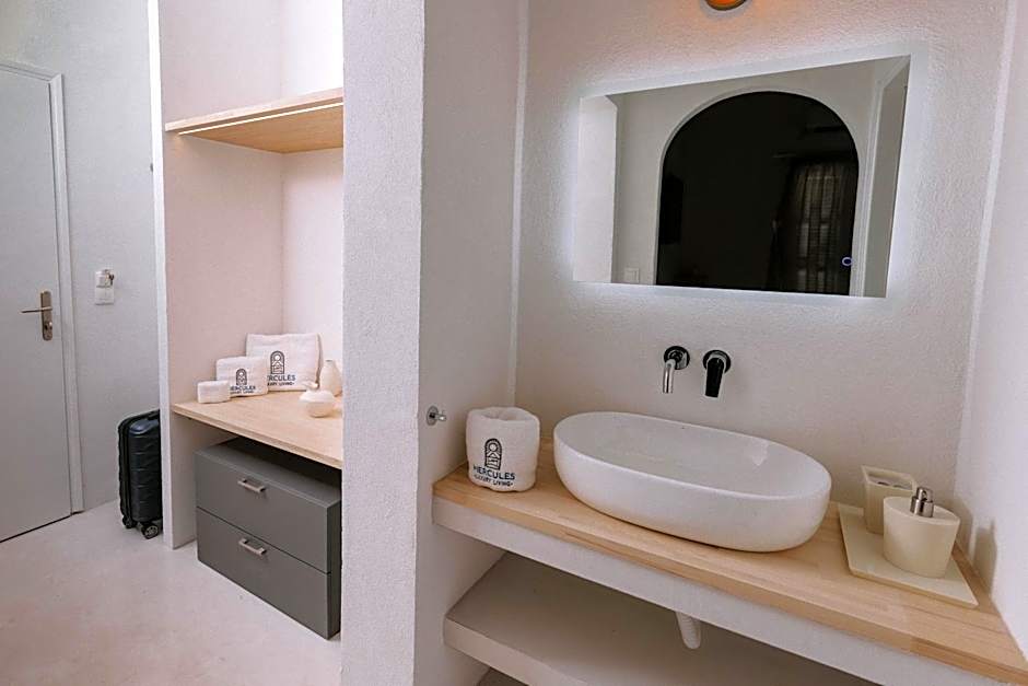 HERCULES LUXURY LIVING