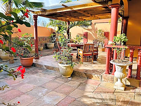 Effie Mountain View Halona Villa