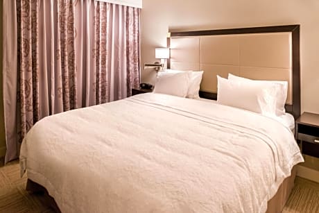 Hampton Inn & Suites Orlando-East UCF