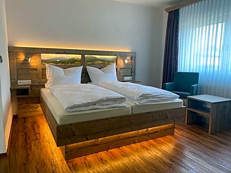 Double Room with Private Bathroom
