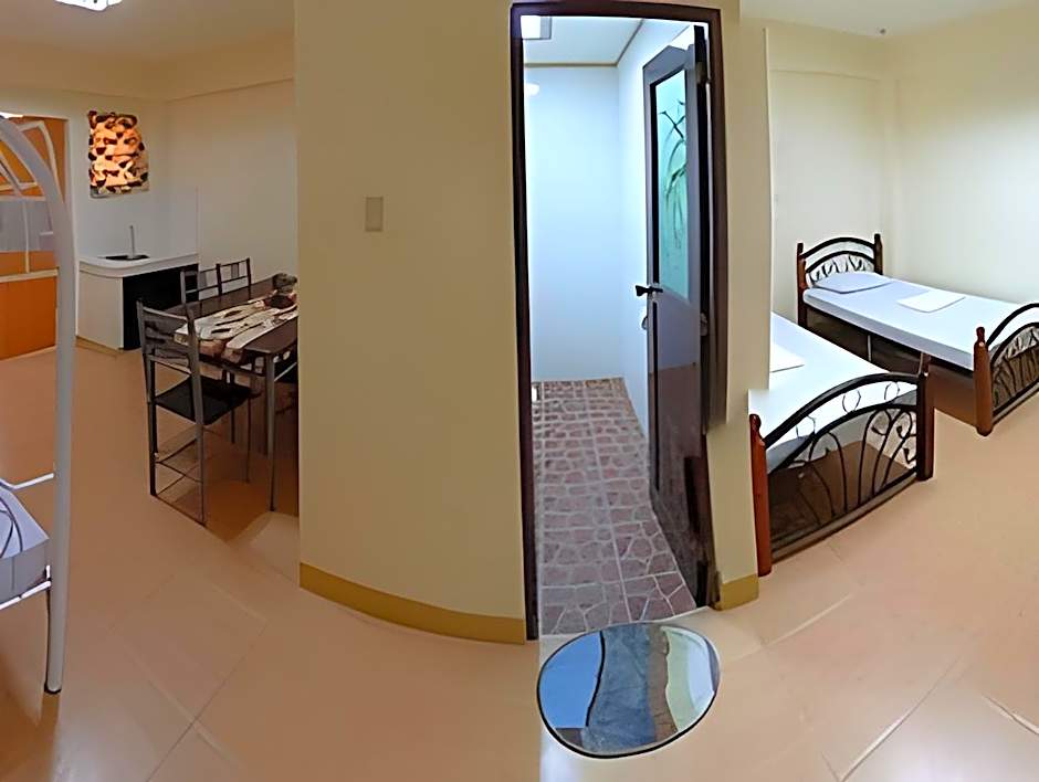 Island Tropic Hotel and Restaurant