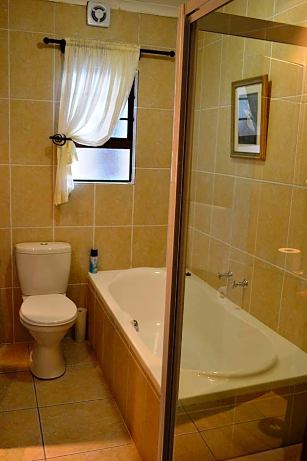 Bar-t-nique Guest House