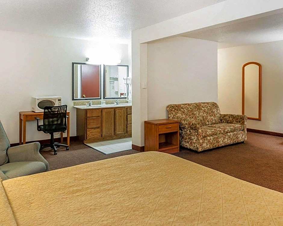 Quality Inn South