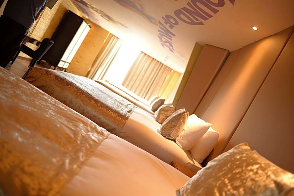 The Arthouse Hotel
