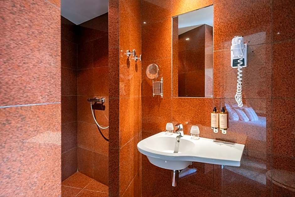 Le Clair de la Plume - Les Collectionneurs