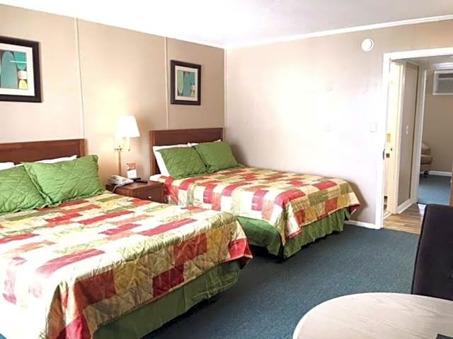 Polynesian Oceanfront Motel