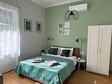 Kastélykert Vendégház Tata