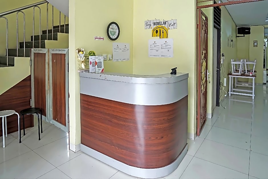 SPOT ON 91956 Kost Titian Zaman