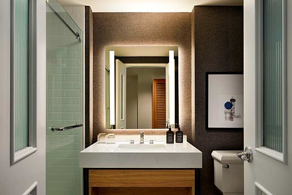 Sheraton Erie Bayfront Hotel