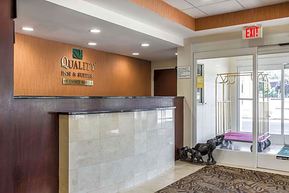 Quality Inn & Suites Danbury near University