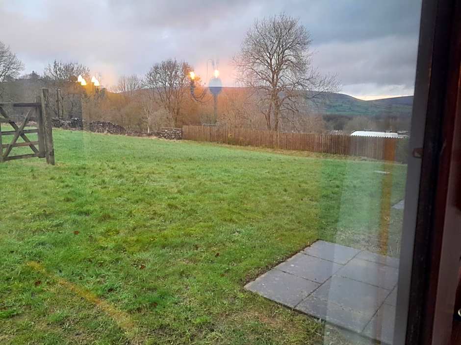 Ye Olde Bowling Green Inn