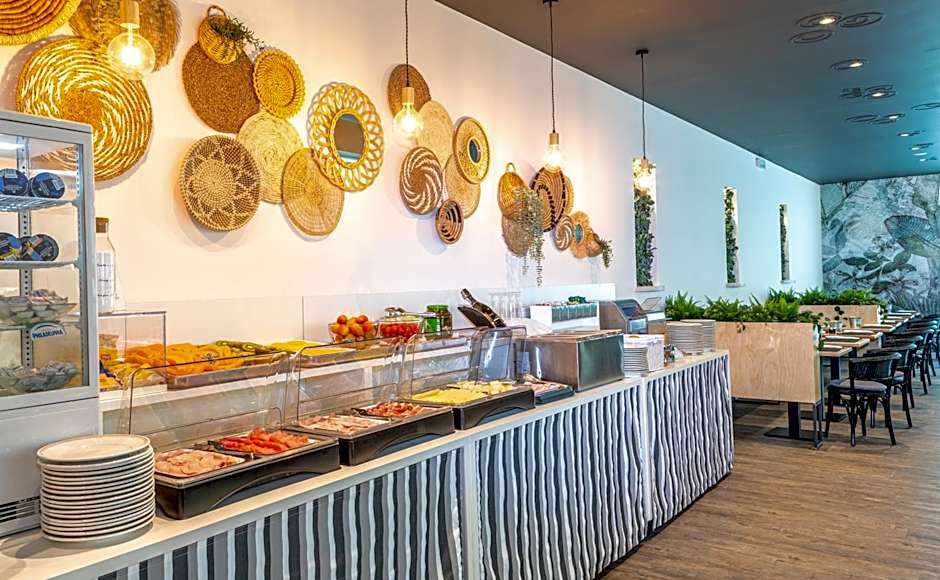 Regina Urban Beach Hotel