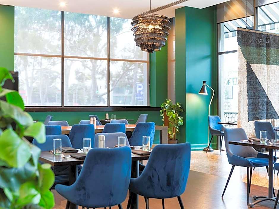 Novotel Glen Waverley Hotel