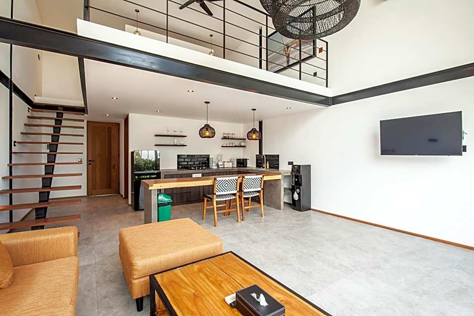 Modern Spacious Loft 200m From The Beach Canggu