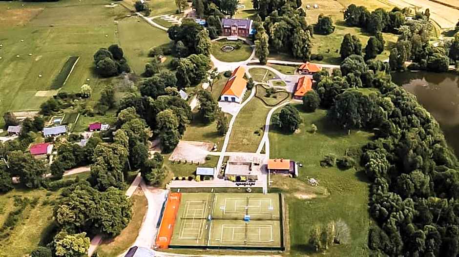 Piena muiža - Berghof Hotel & SPA