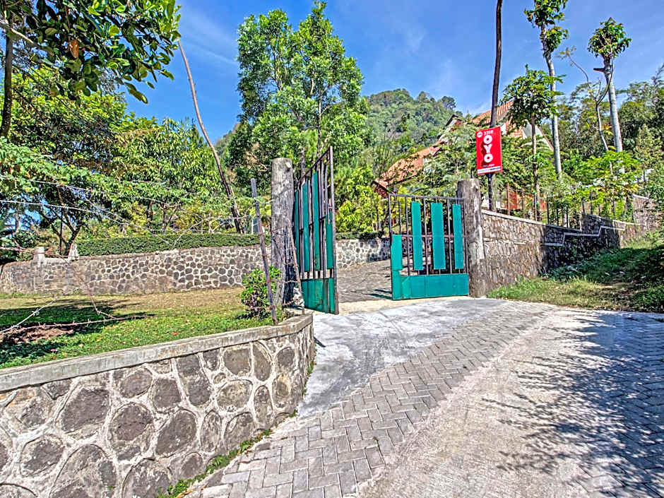 Hotel O Villa Inn App Trawas Bintaro Syariah