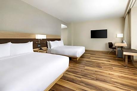 Deluxe Queen Room with Two Queen Beds and City View