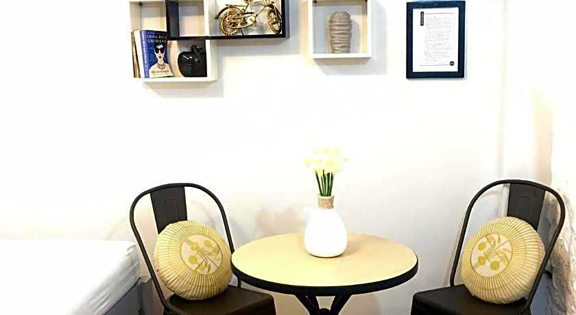 Pompeo and Luming's Inn