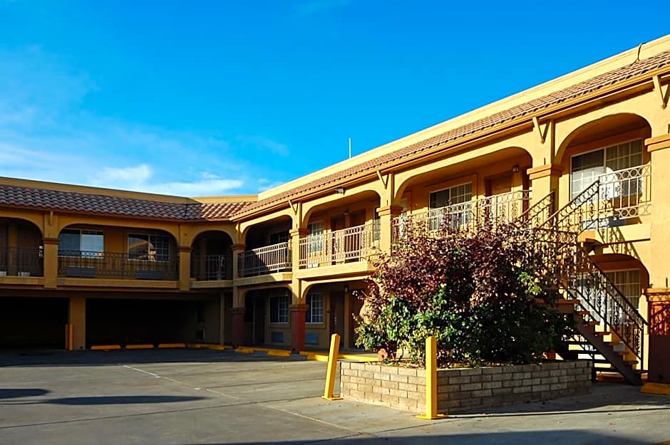 Days Inn by Wyndham Bishop