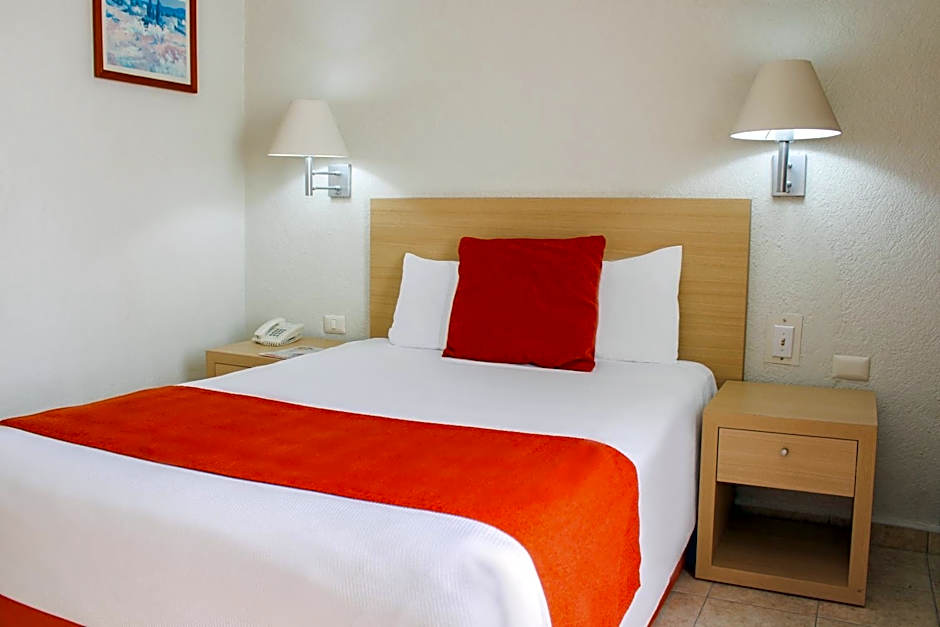 Hotel & Suites Real del Lago