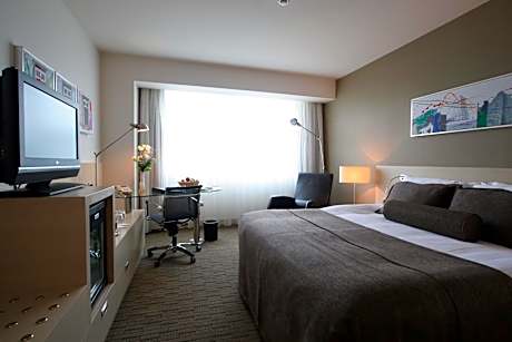 Standard Double Queen Room