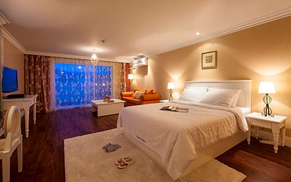 Yangyang Golden Bay Pension