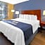 Days Inn by Wyndham Milan Sandusky South