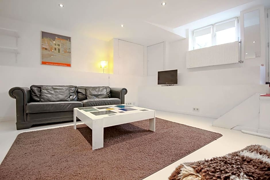 Romantic Jordaan Canalsuite near Anne Frank House