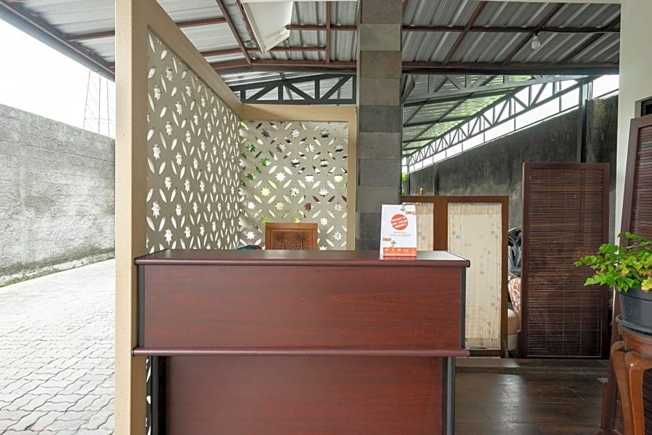 OYO 2347 Griya Patran