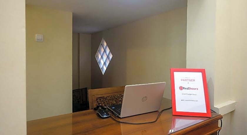 RedDoorz Syariah @ Klodran Solo