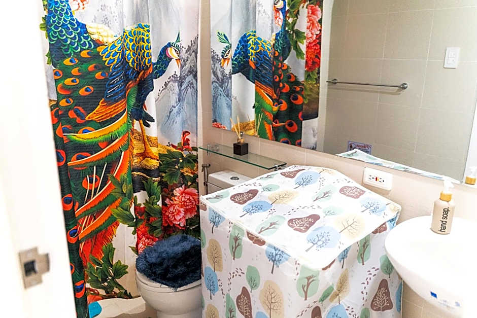 R'Holistay Azure North KING SIZE BED & Wave POOL