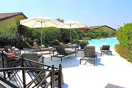 Joia Hotel & Luxury Apartments