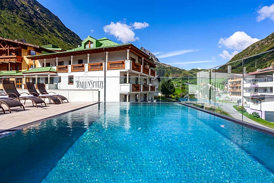 Photo 1 of 50 of Alpenresidenz Ballunspitze - Kinderhotel