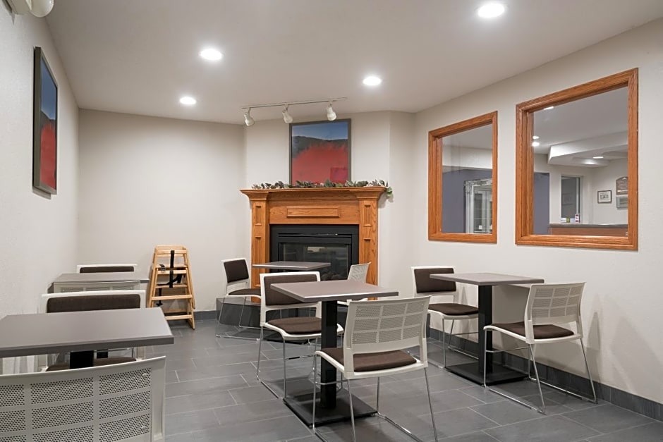 Microtel Inn & Suites By Wyndham Springfield