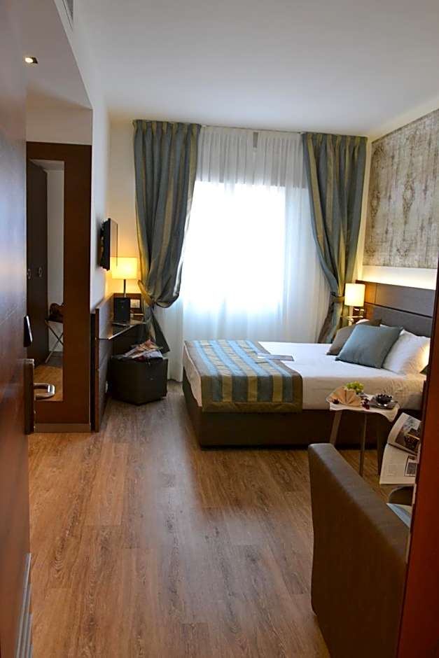 Hotel Apogia Sirio Mestre