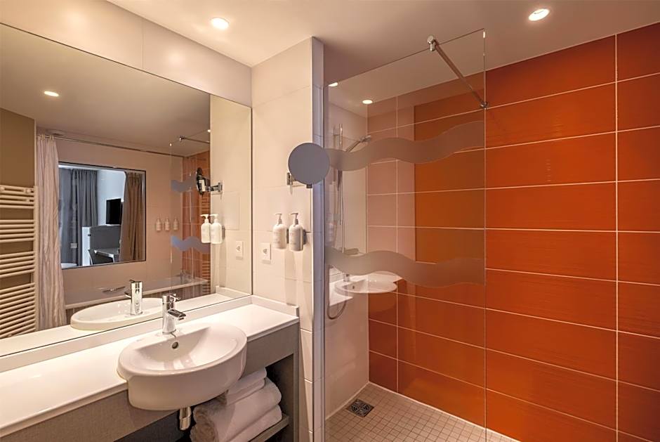 Spark by Hilton Lyon Park Saone