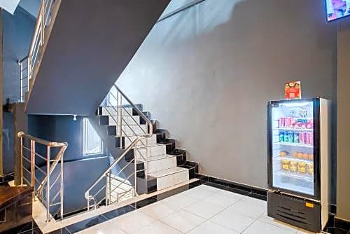 Urbanview Hotel Sayang Makassar