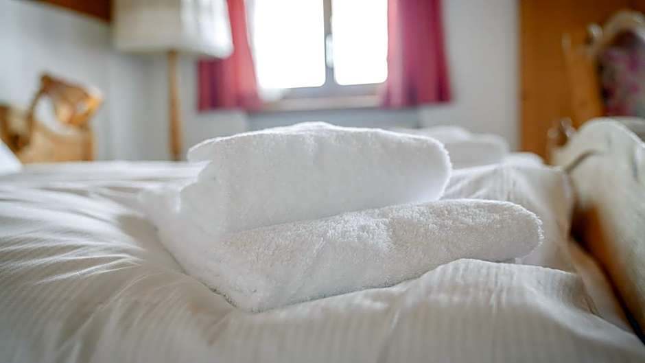 Workation Apartments - 24-7 Self-Checkin - Hotel Postigliun Sedrun