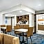 La Quinta Inn & Suites by Wyndham Lexington