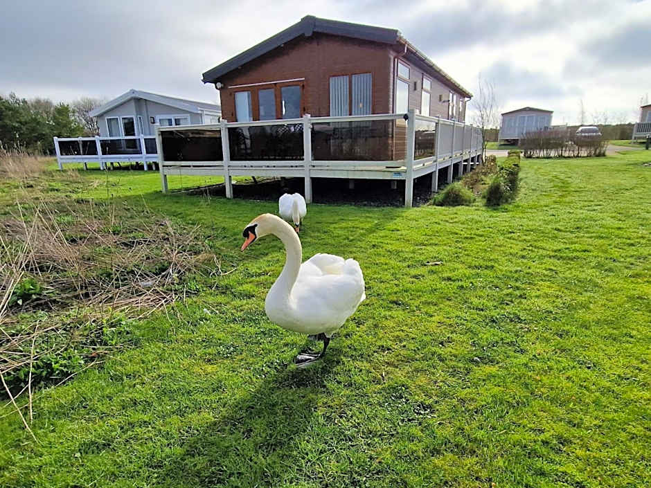 Pemberton Arrondale Lodge, Lakeside View (Haven Lakeland)