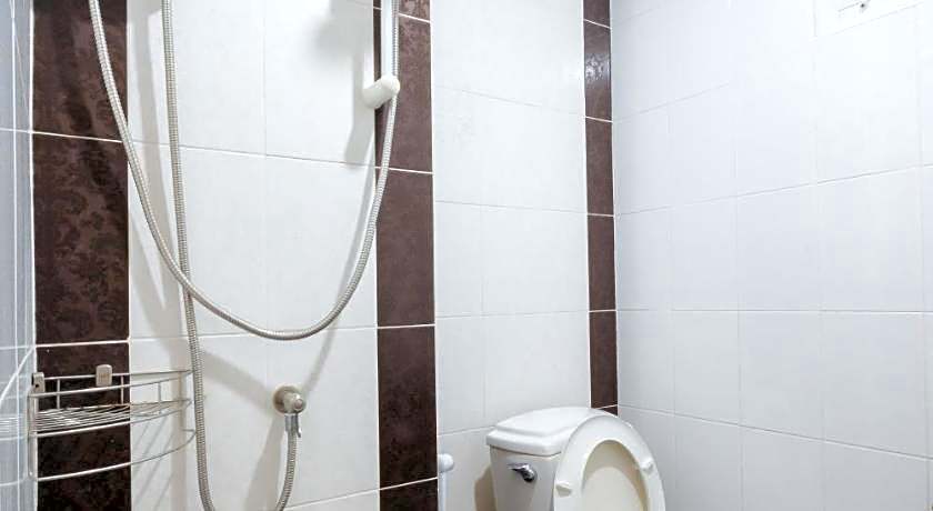 Creston Grand Hotel Suphan Buri